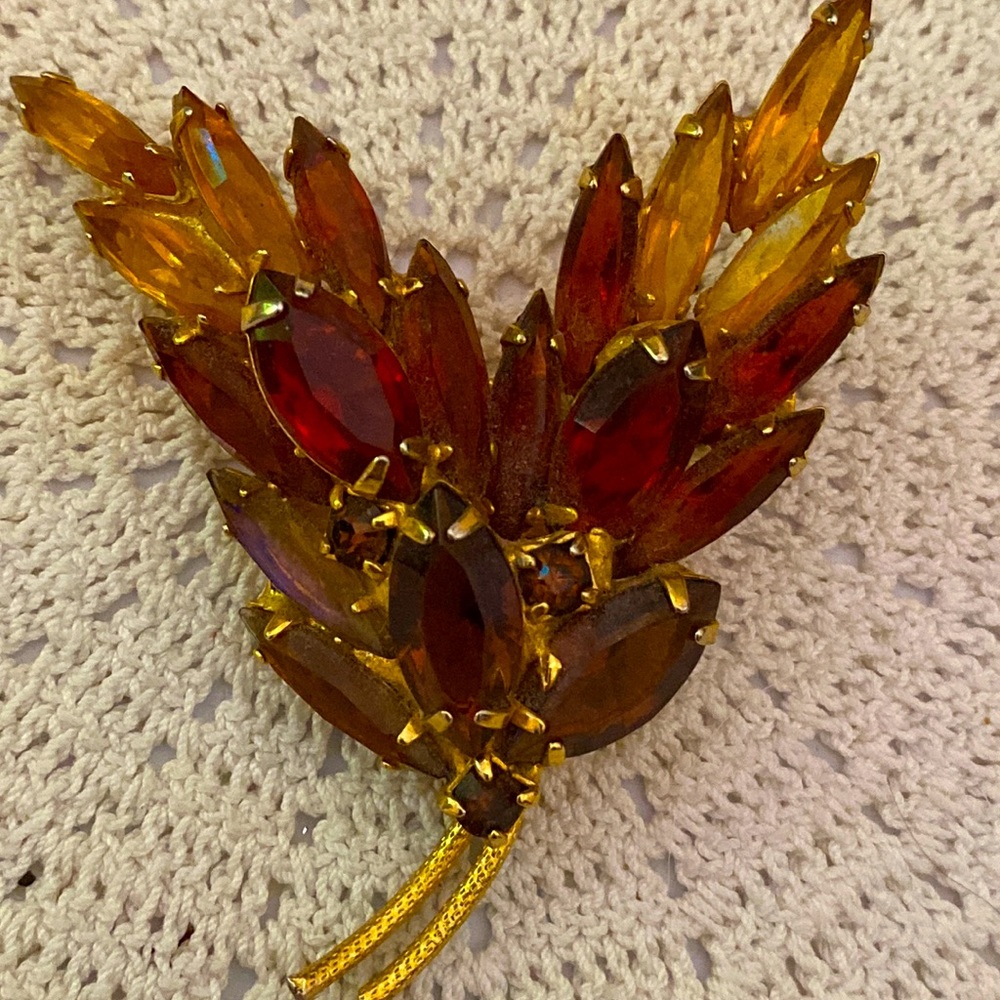 Juliana Style Autumn Ladies Brooch